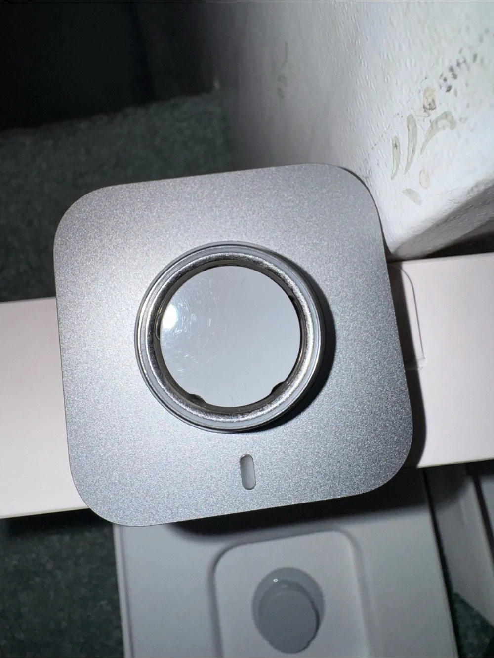 oura ring 4 size 9 brushed silver with 2 dock and battery charger